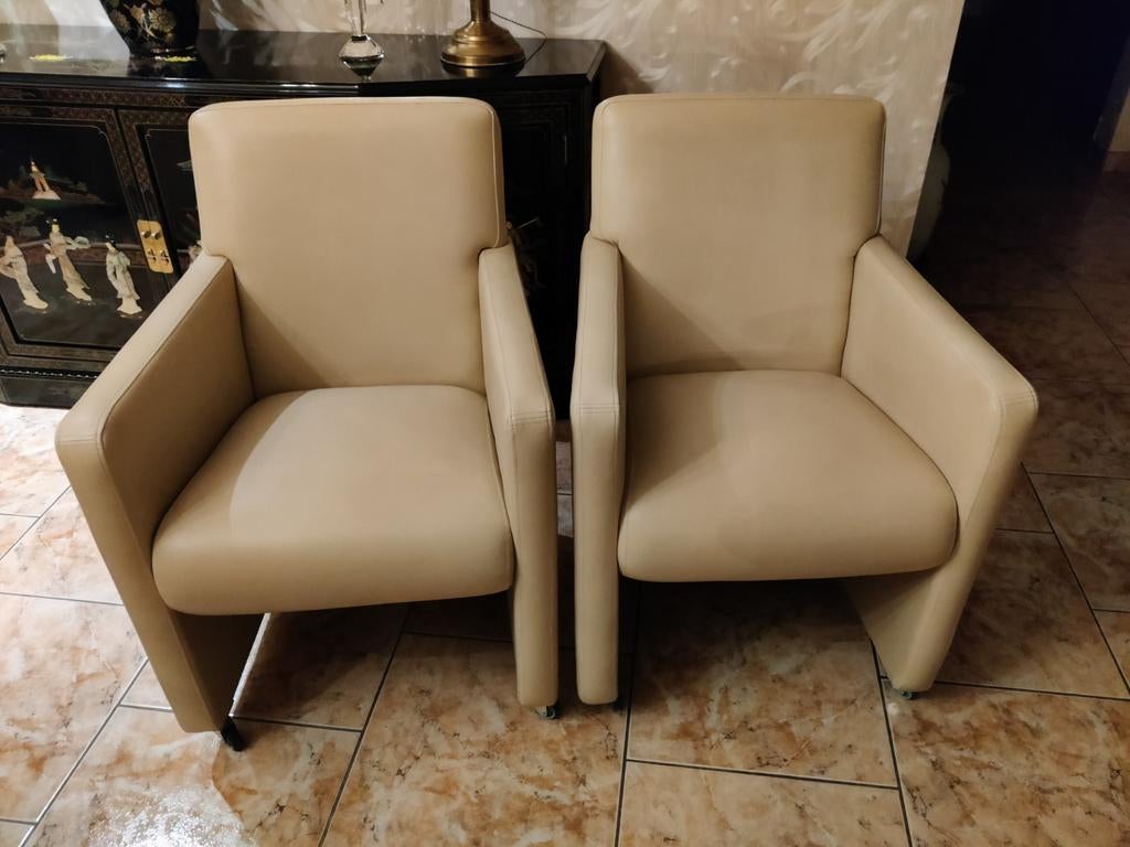Tafel + 2 clubzetels, Ophalen