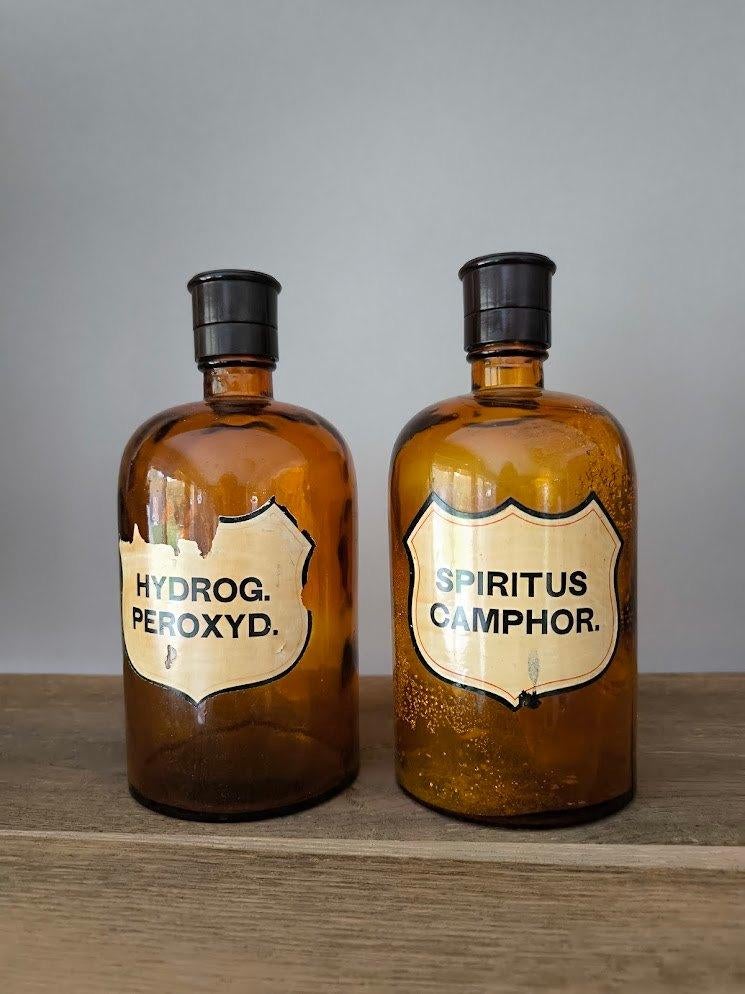 Bouteilles de pharmacie anciennes, Enlèvement ou Envoi