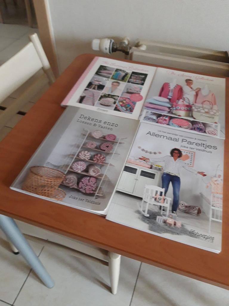 4 haakboeken over lossen en vasten, Hobby en Vrije tijd, Ophalen of Verzenden