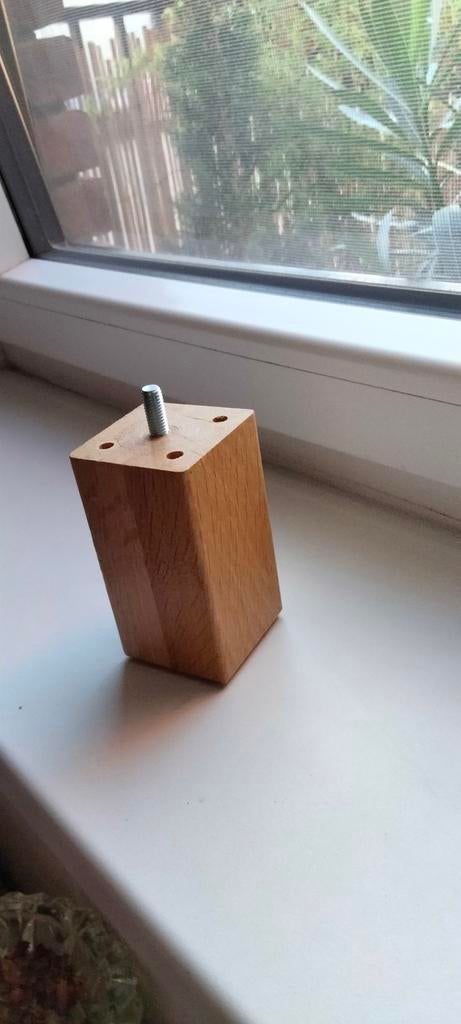 4 houten bedpoten 10 cm hoogte, Ophalen, Zo goed als nieuw