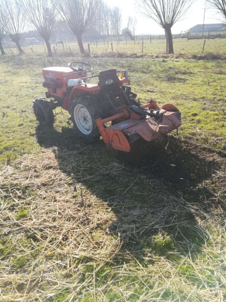 Minitractor hinomoto 174,,,,4x4 met frees, Ophalen