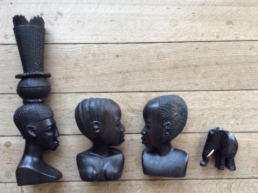 Lot de 4 sculptures en bois d'ébène art africain vintage, Enlèvement ou Envoi