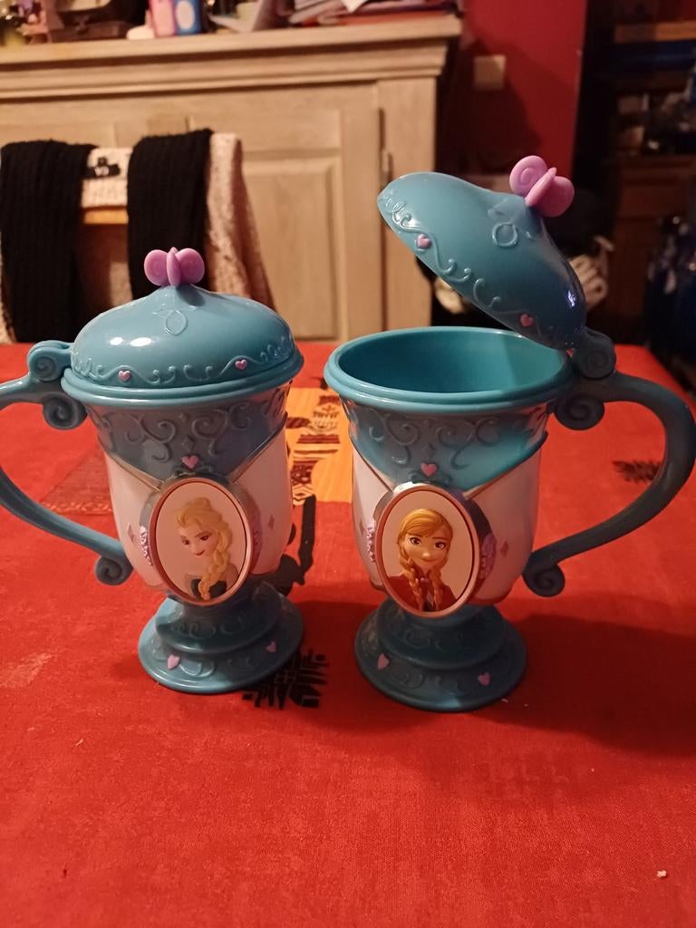 Frozen drinkbekers (Disney), Ophalen of Verzenden, Zo goed als nieuw