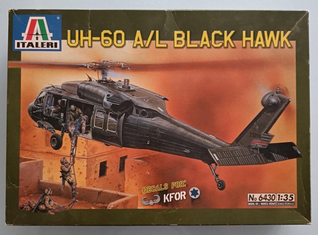 Italeri UH - 60 Black Hawk 1:35, Hobby & Loisirs créatifs, Modélisme | Avions & Hélicoptères, Plus grand que 1:72, Comme neuf