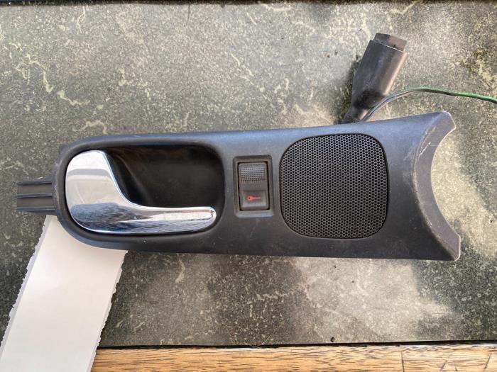 Poignée portière 4portes avant gauche d'un Audi A4, Enlèvement ou Envoi, 3 mois de garantie, Utilisé