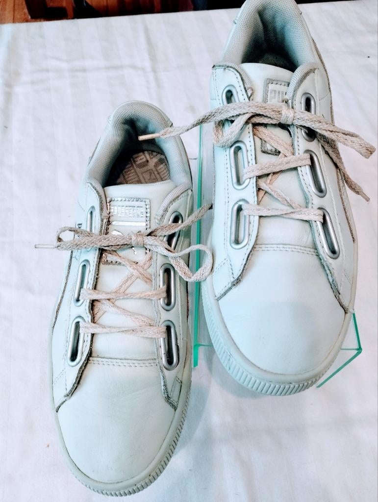BASKET PUMA EN BLANC CASSÉ TAILLE 39, Ophalen, Zo goed als nieuw, Wit