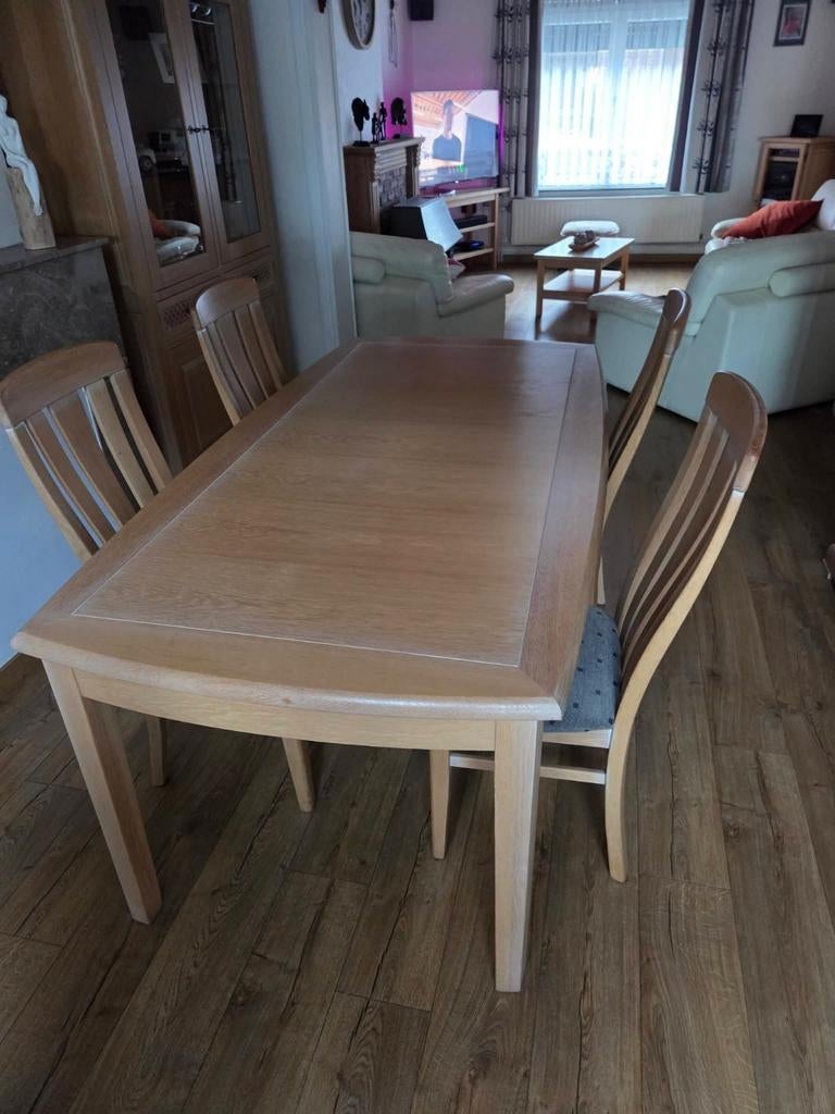 Salle à manger complète de chez Belot, Comme neuf, 4 à 6 chaises