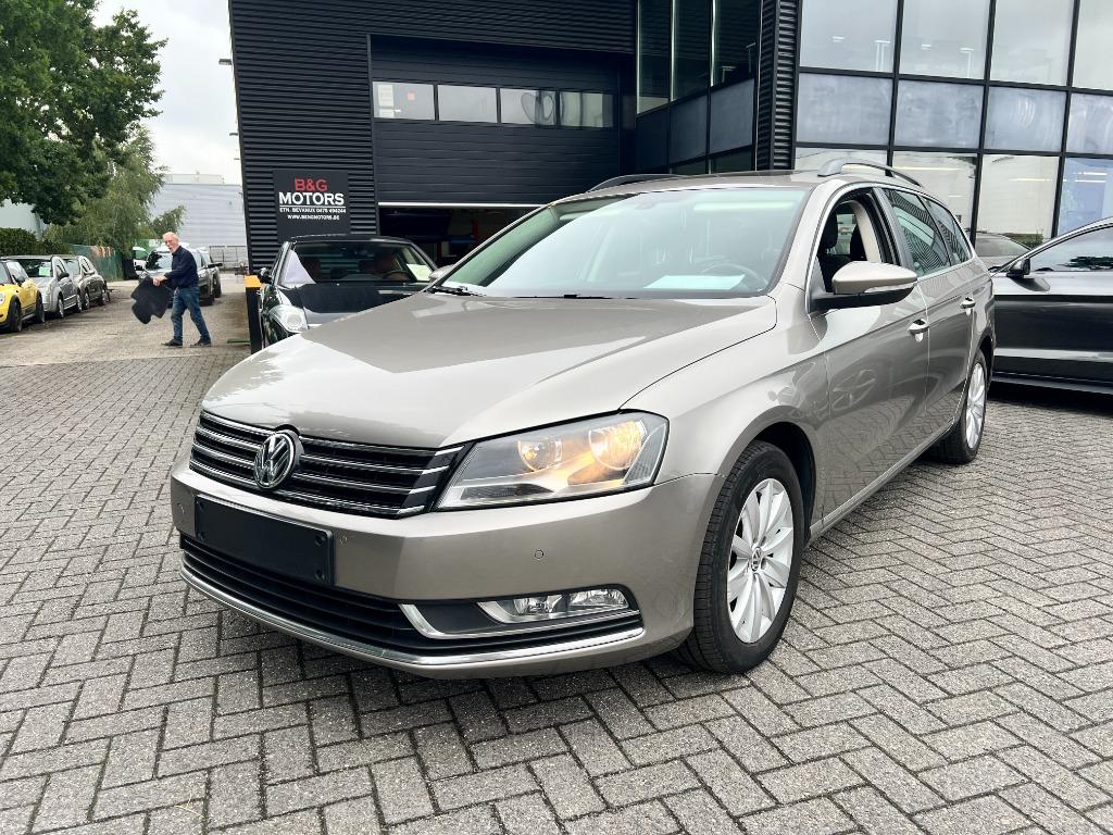 VW Passat 1.6 BlueMotion TDI 2014 Panorama autom avec garant, Entreprise, Entretenue par le concessionnaire, Beige, 5 portes
