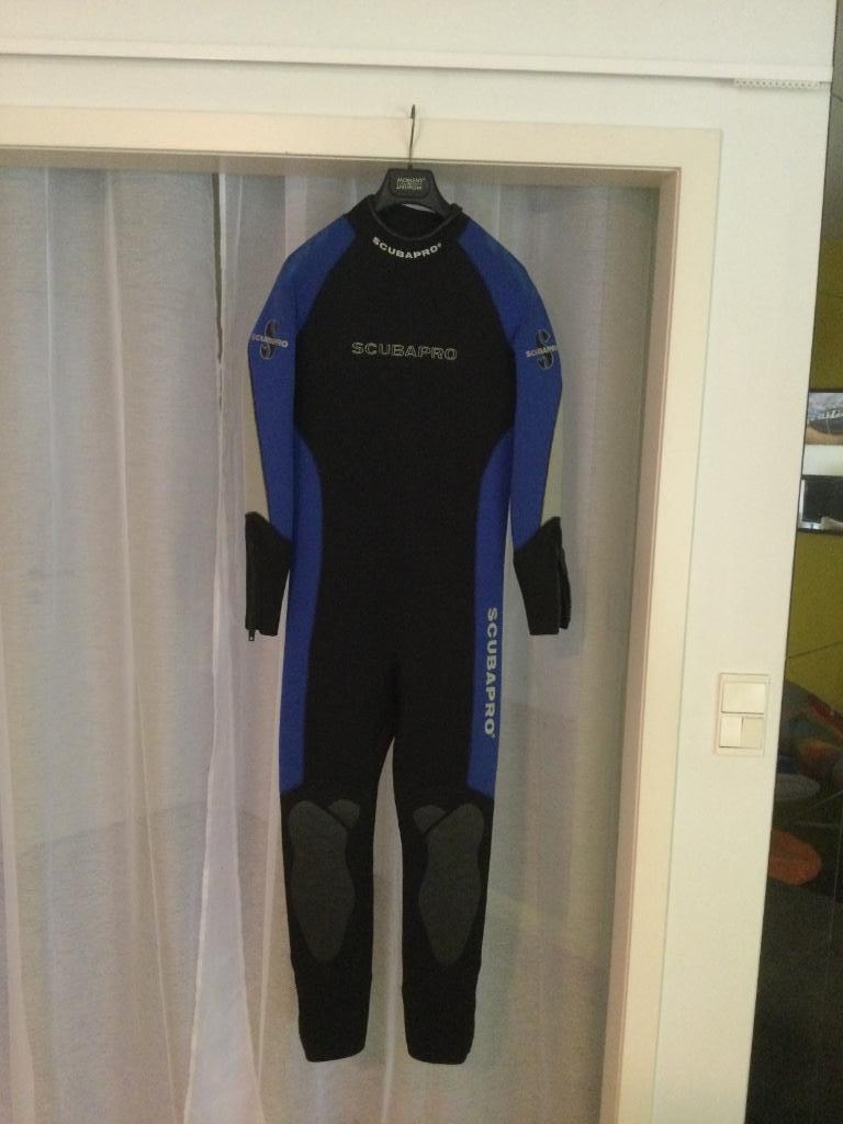Scubapro 5mm Pacific Wetsuit Boys size 16-18J/S-M nieuw aan, Ophalen of Verzenden, Nieuw, Duikpak
