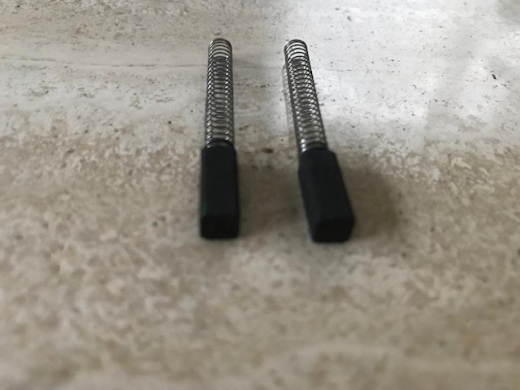 Setje van 2 nieuwe koolborstels - 5mmx5mmx13mm (nr4425), Ophalen of Verzenden, Nieuw