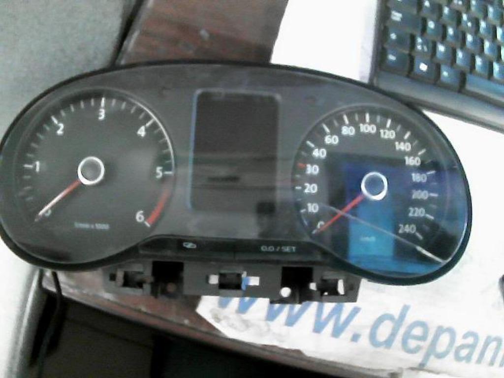 Compteur VW Polo 5  2009-2014 A2C53332250 (342), Enlèvement ou Envoi, Utilisé