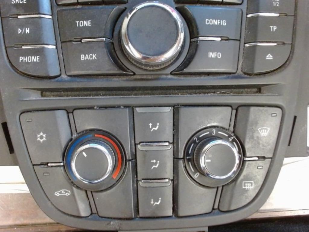 Commande autoradio Opel Astra J 2012-2016 13397126 (415A), Enlèvement, Utilisé, Opel