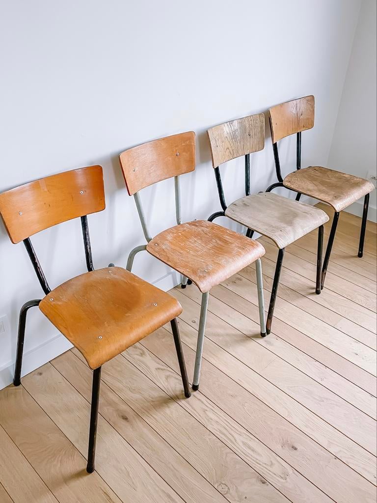 industriële kantinestoel, Huis en Inrichting, Stoelen, Ophalen, Gebruikt, Bruin, Vier
