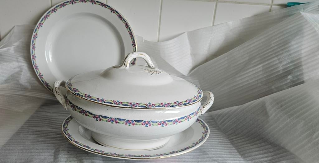 Van Bosch : terrines à soupe en céramique et 2 assiettes., Enlèvement ou Envoi, Utilisé
