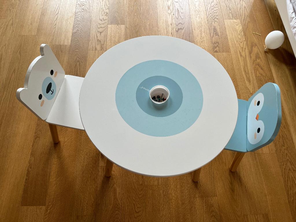 Janod tafel kleuter, Ophalen, Zo goed als nieuw, Meubelstuk of Keukentje