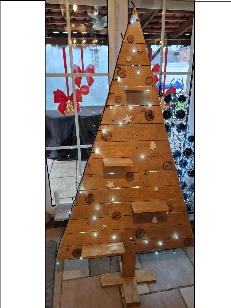 Sapin en bois 1 mètres 70 x 98 cm avec jeu de lampes, Divers, Enlèvement, Comme neuf