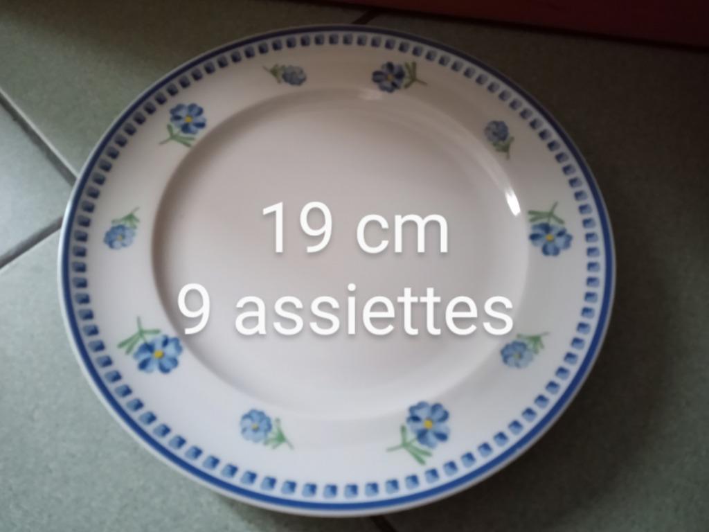 Assiette à dessert fleurs bleus vintage, Enlèvement, Neuf, Porcelaine, Assiettes(s)