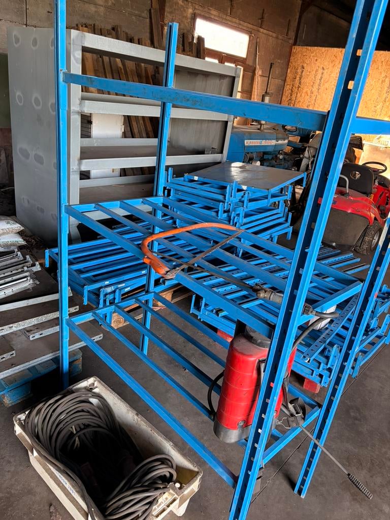 Industriele stapelrekken met legborden, Doe-het-zelf en Bouw, Ophalen, Zo goed als nieuw