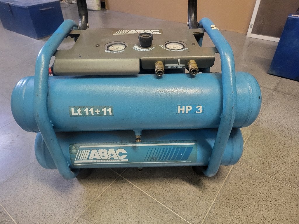 Luchtcompressor ABAC 11 + 11 l - HP3 - 330l/m - 10 bar, Ophalen, Gebruikt, 6 tot 10 bar, 200 tot 400 liter/min
