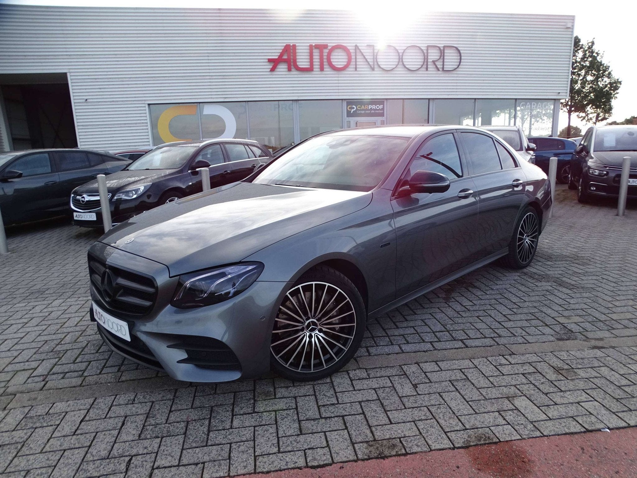 Mercedes-Benz E-Klasse 300 E 300 de PHEV AMG PACK (bj 2021), Auto's, Mercedes-Benz, Automaat, 4 deurs, Achterwielaandrijving, Gebruikt