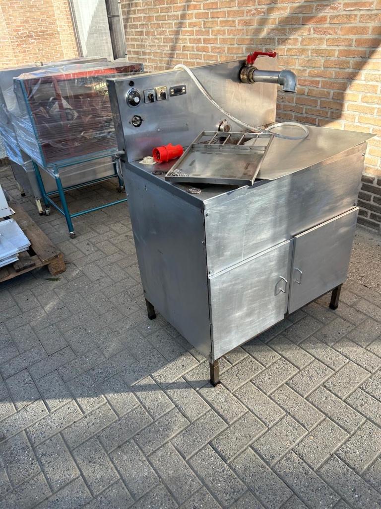 Chocolade wielmachine, Zakelijke goederen, Ophalen
