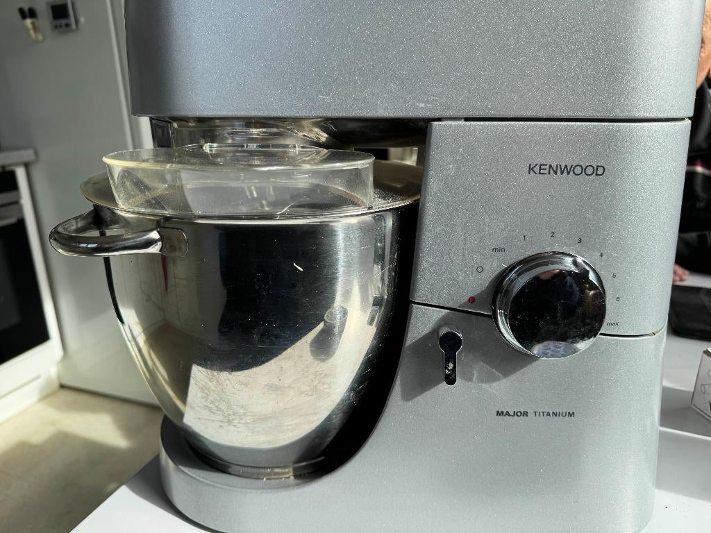 Robot de cuisine Kenwood Major Titanium + kit Pasta Expert, Electroménager, Résiste au lave-vaisselle, Enlèvement, Utilisé, 4 litres ou plus