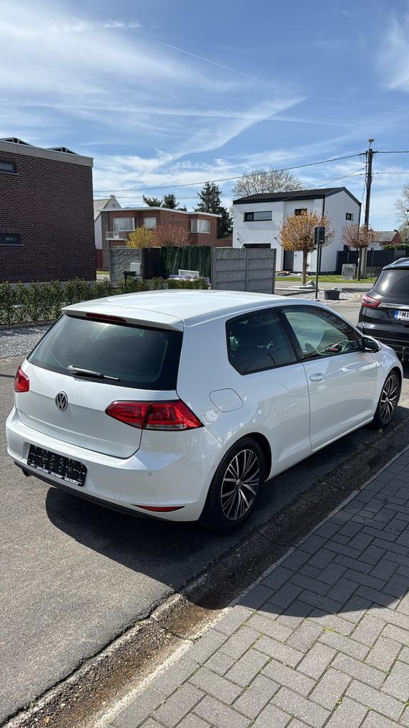Volkswagen golf 7 1.2 benzine 81kw2016 145000km ALLSTAR Look, Auto's, Voorwielaandrijving, Multifunctioneel stuurwiel, Wit, Bedrijf