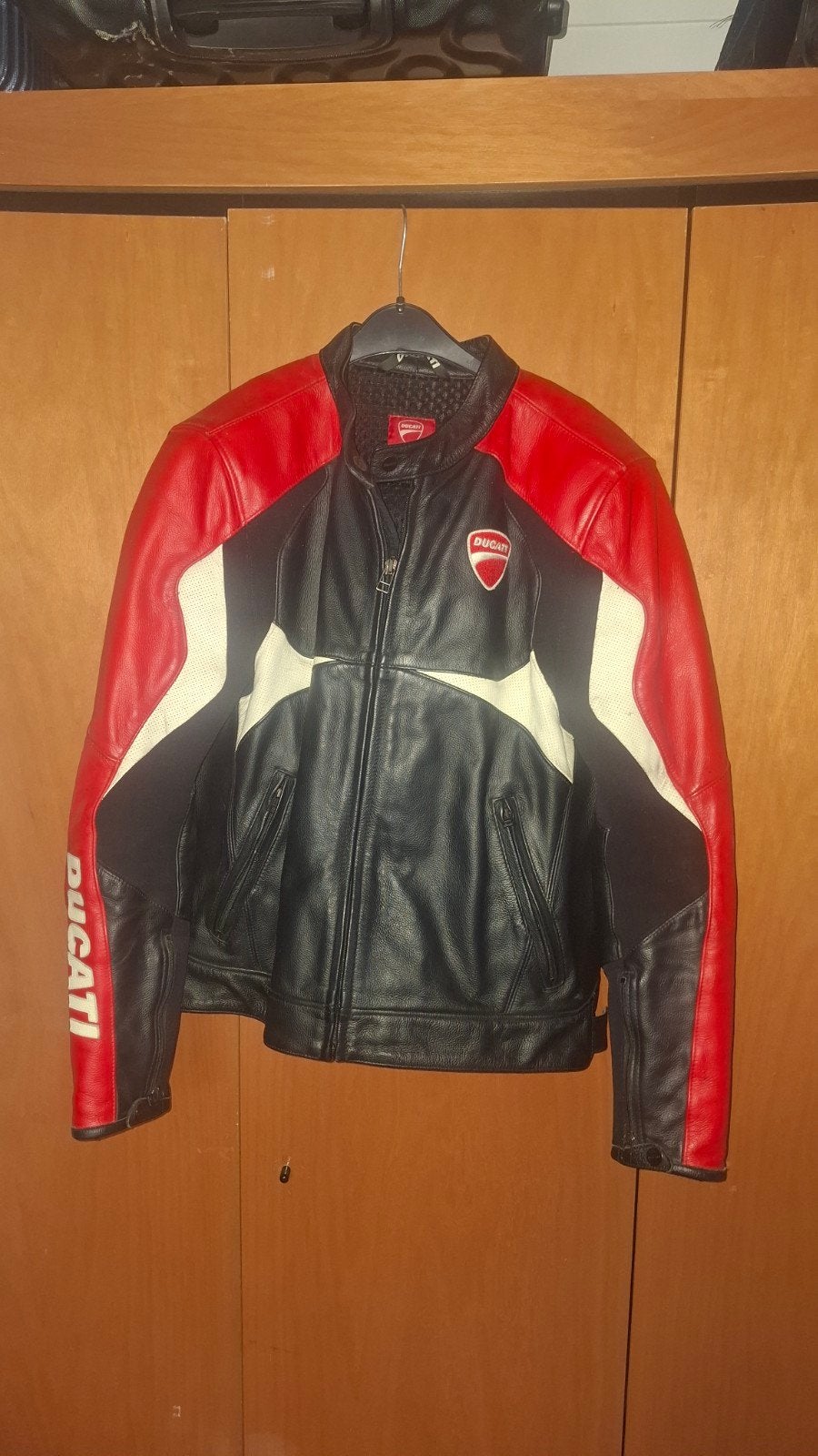 Gilet et pantalon de moto Ducati, Motos, Enlèvement ou Envoi, Seconde main, Hommes, Dainese
