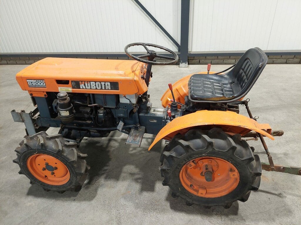 Kubota B 6000, Articles professionnels, Kubota Hol, Kbt_g.eu_market_surveillance@kubota.com, Hoofdweg Oostzijde 1264
2153 LR  Nieuw-Vennep