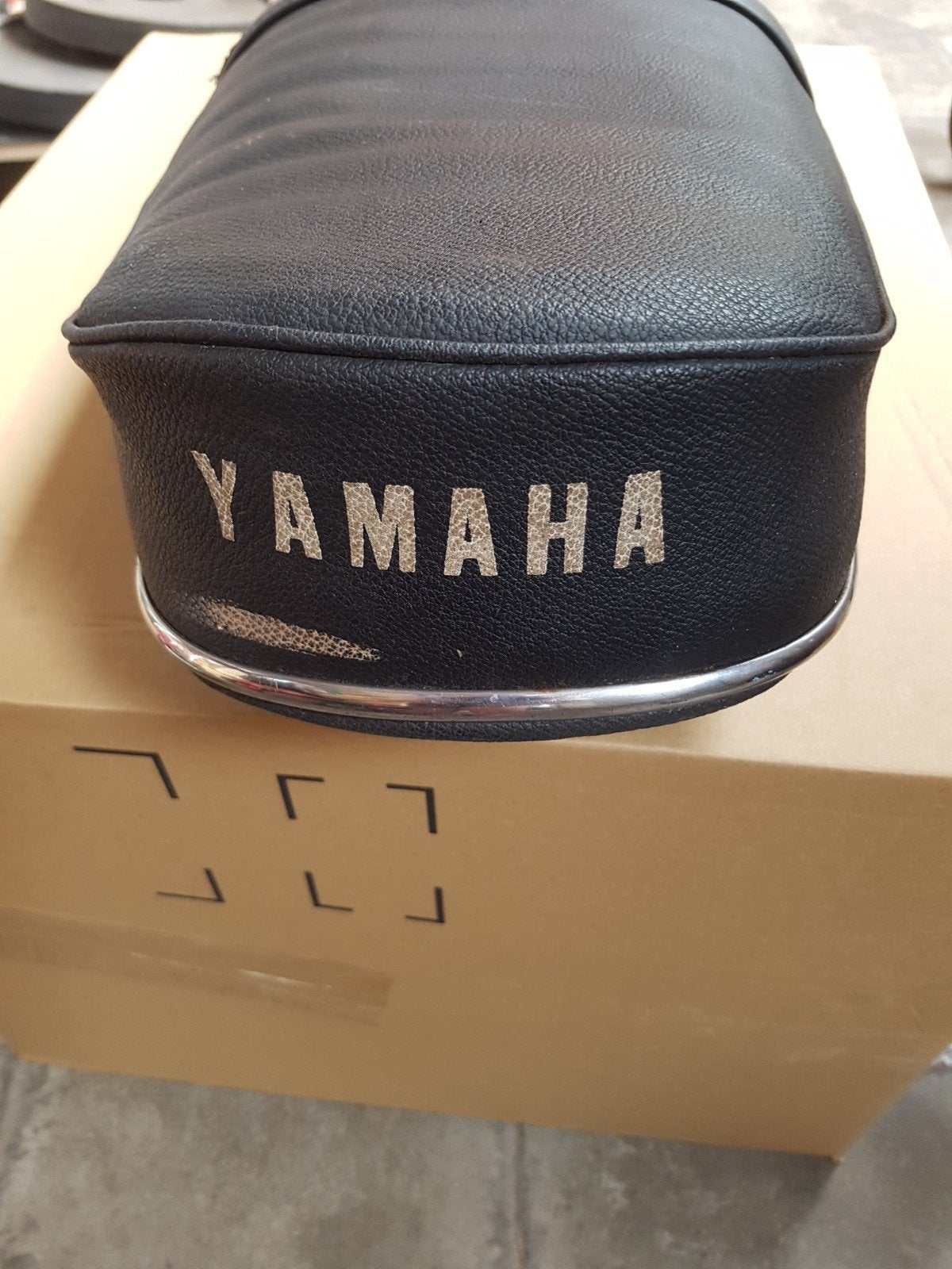Yamaha YDS-3-250 Selle, Motos, Enlèvement ou Envoi, Utilisé