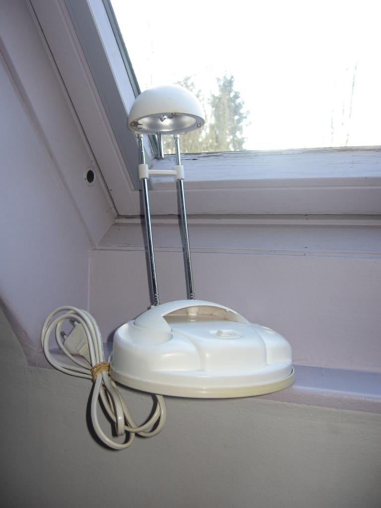 Witte halogeen bureaulamp voor op school., Ophalen of Verzenden, Zo goed als nieuw, Lamp