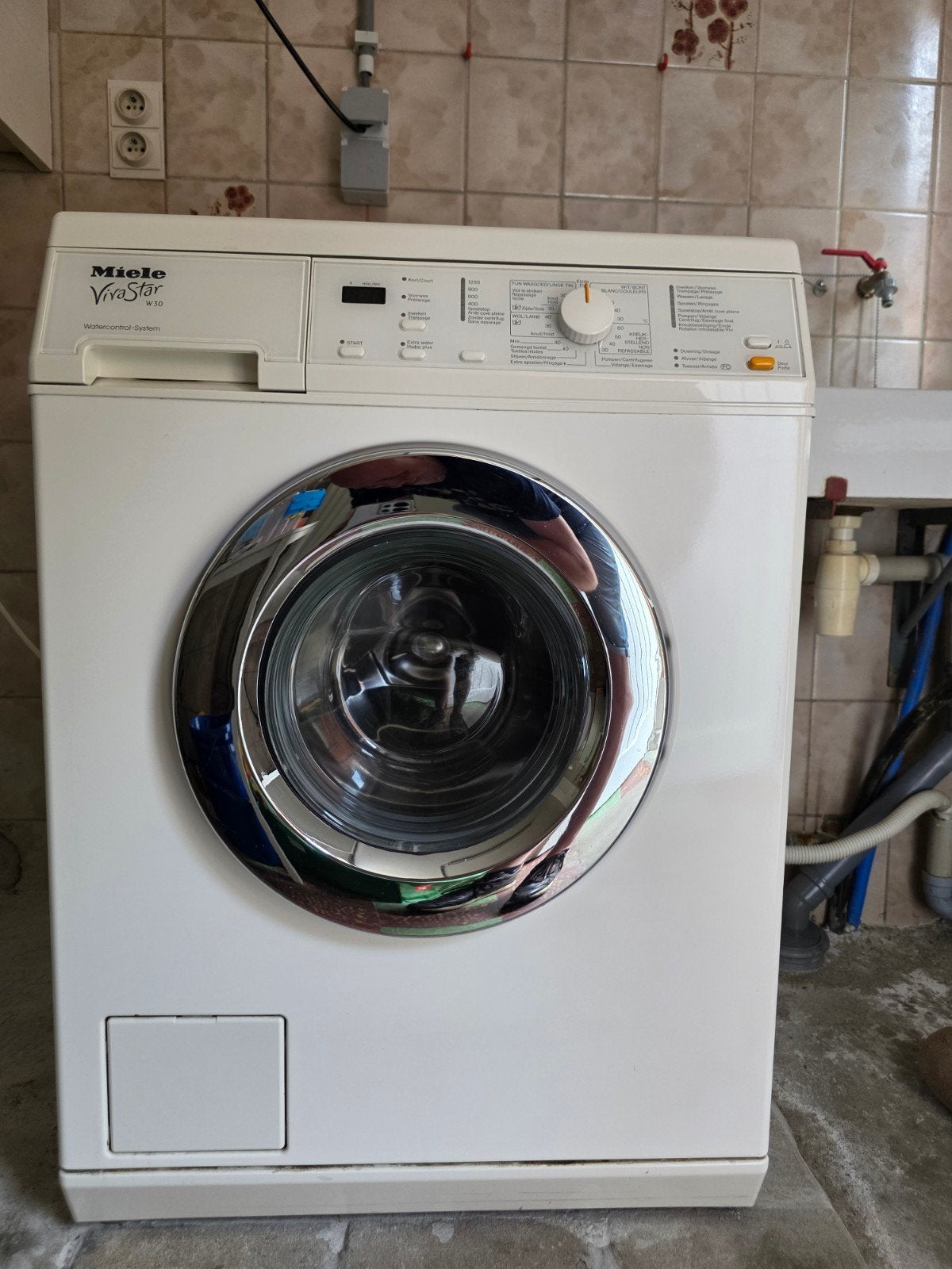 Miele W305 wasmachine in zeer goede conditie, Electroménager, Lave-linge, Chargeur frontal, Programme court, Enlèvement