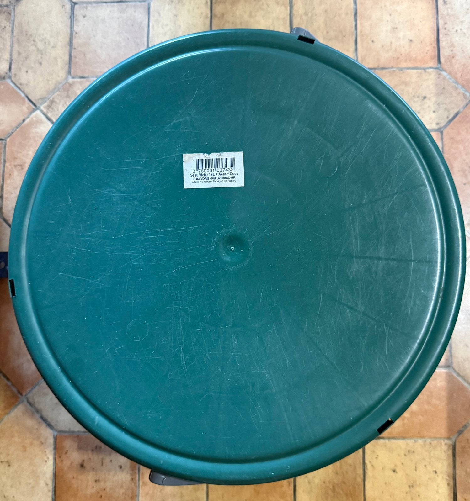 Thalydris 18L Vivier bewaaremmer met beluchting., Ophalen, Zo goed als nieuw