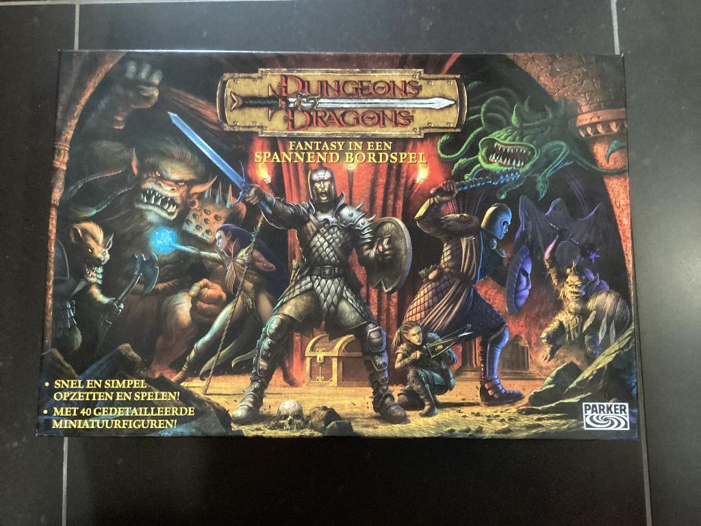 dungeons and dragons fantasy In een spannend bordspel nieuw, Hobby en Vrije tijd, Ophalen of Verzenden, Nieuw