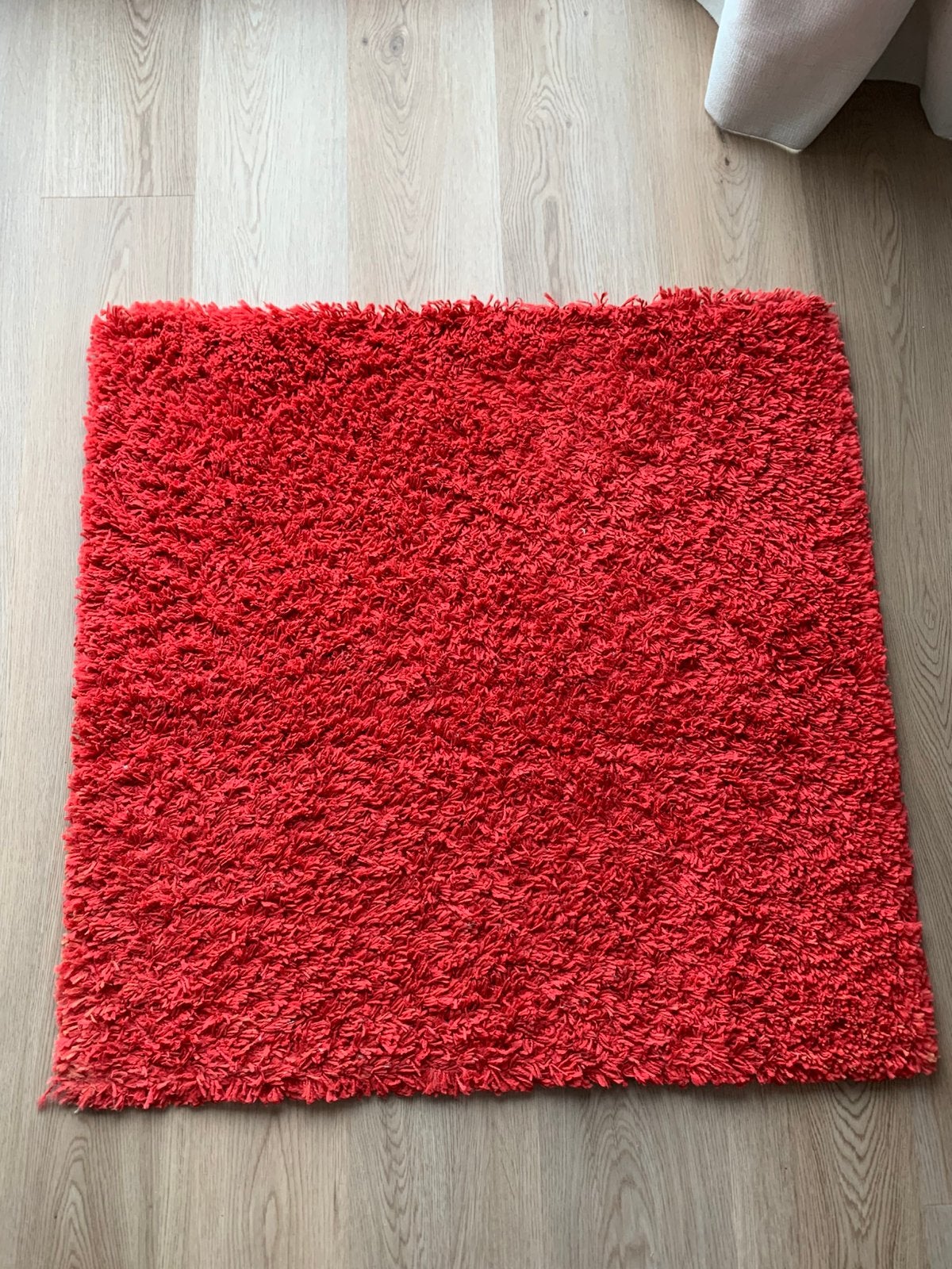 Tapis rouge (modèle Hampen) d'Ikea (80x80 cm), Maison & Meubles, Rouge, Enlèvement ou Envoi, 50 à 100 cm, Carré