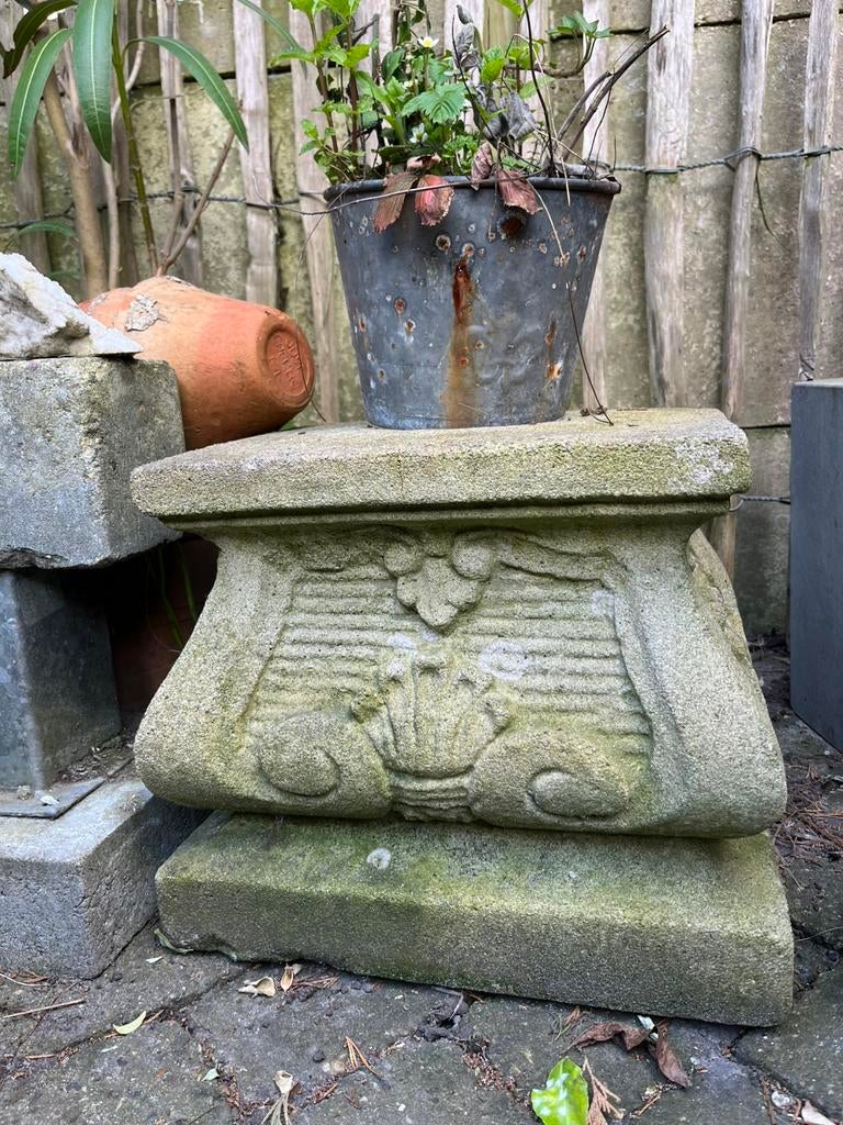 Mooie sokkel in beton,, Tuin en Terras, Ophalen, Zo goed als nieuw, Beton