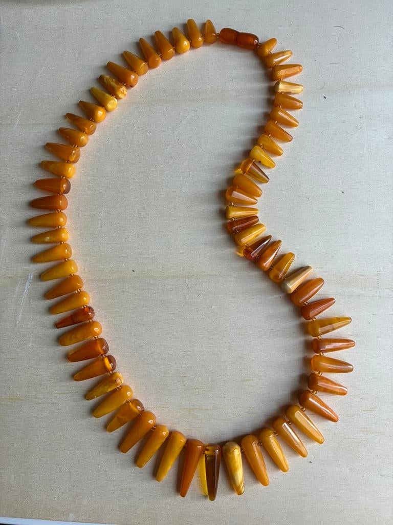 Collier en ambre Art Déco — 46 g, Bijoux, Sacs & Beauté, Colliers, Comme neuf, Pierre ou Minéral, Orange, Avec pierre précieuse
