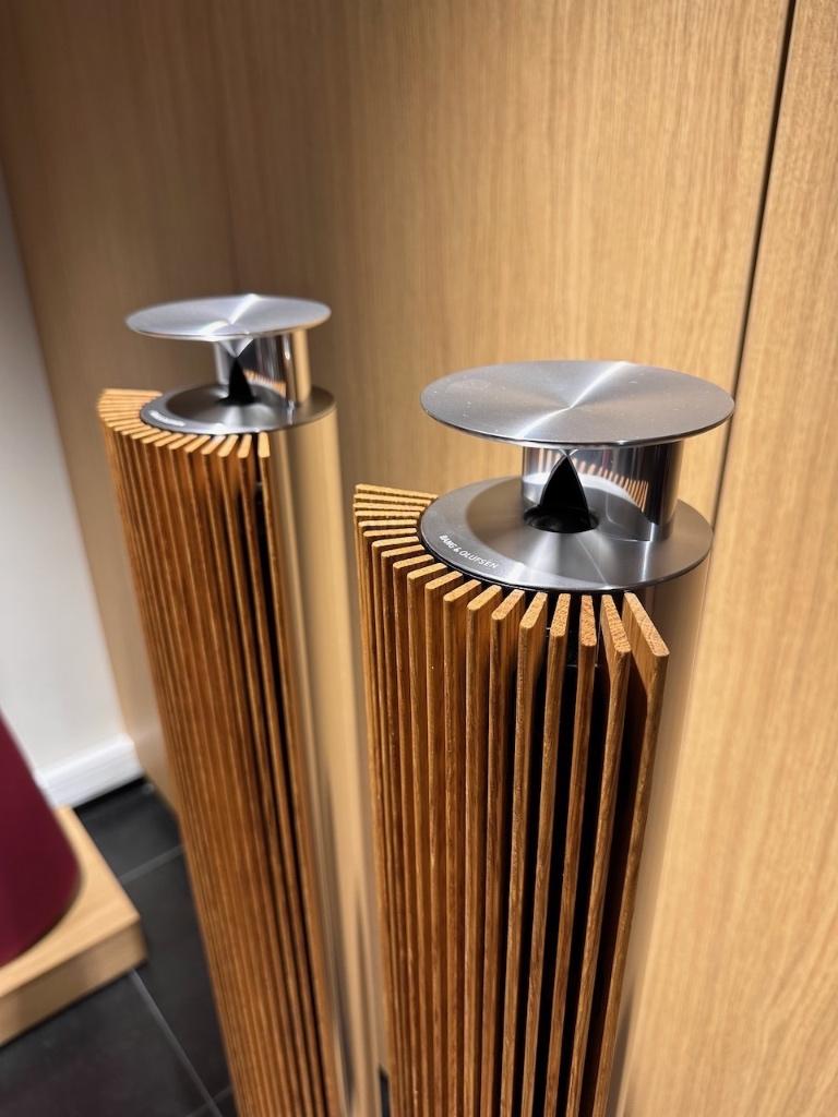 Bang & Olufsen Beolab 18 Alu met eiken lamellen - B&O, TV, Hi-fi & Vidéo, Enceintes, Autres marques, Info@bang-olufsen.dk, Comme neuf
