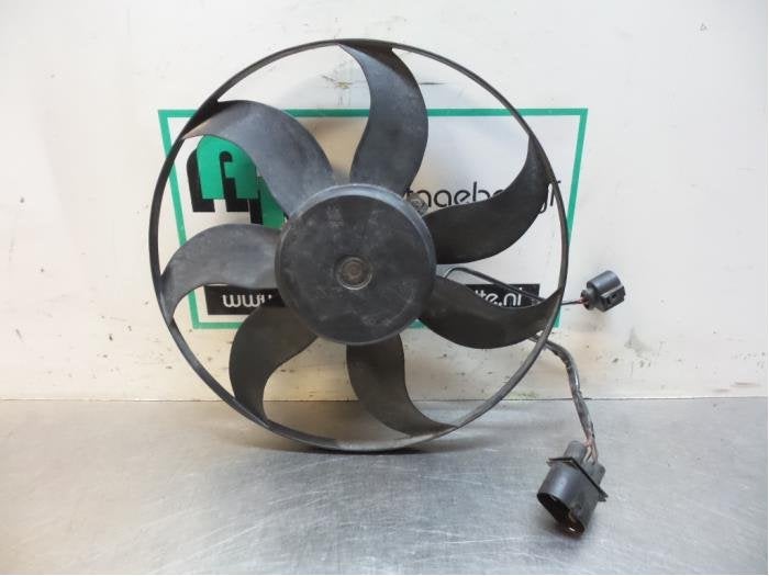 Ventilateur d'un Volkswagen Caddy (Caddy 04-), Volkswagen, -, 3 mois de garantie, Utilisé