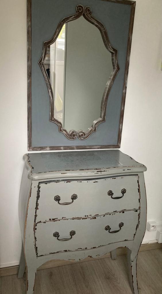 Meuble  et miroir, Enlèvement, Comme neuf