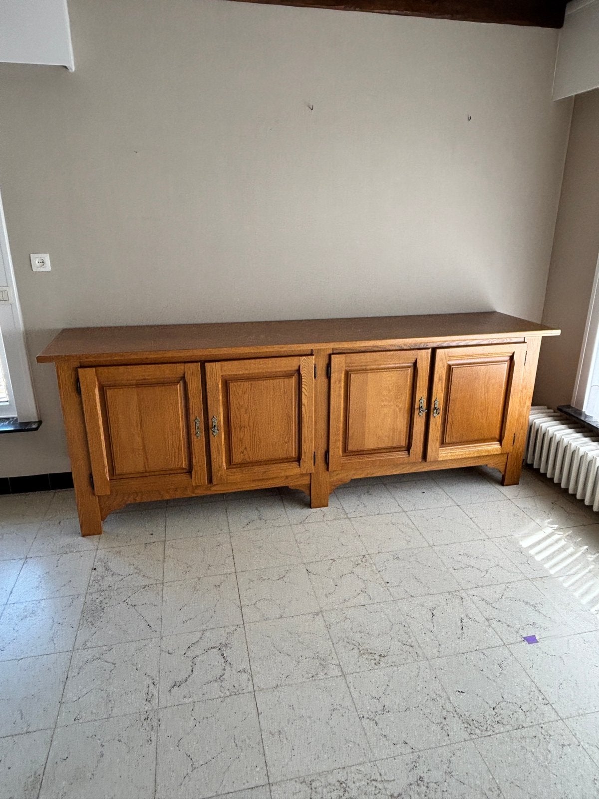 Massief eiken buffetkast/dressoir, Huis en Inrichting, Kasten | Dressoirs, Ophalen, Zo goed als nieuw