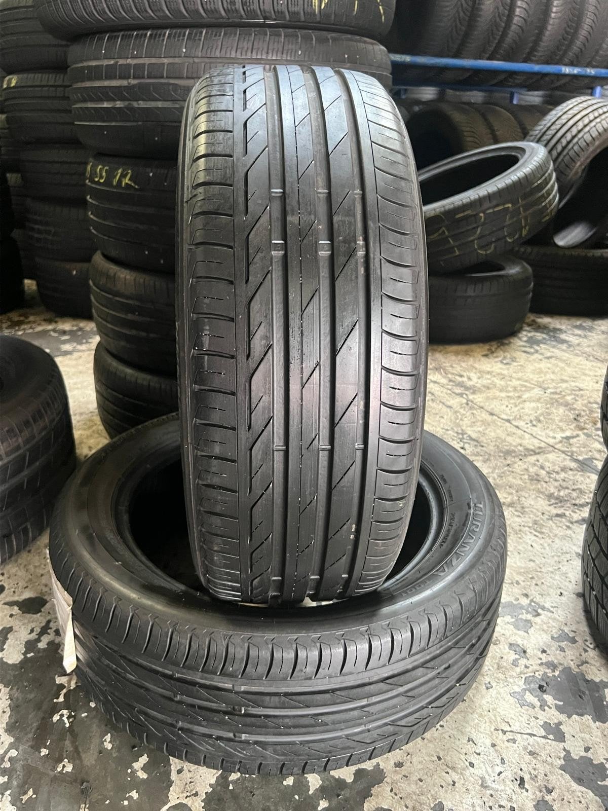 215 50 17 Bridgestone avec montage et équilibrage