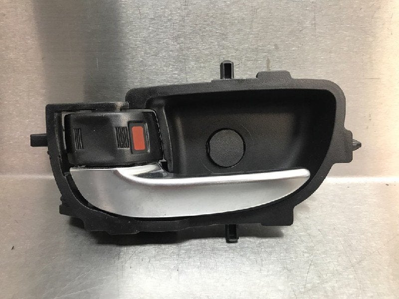 PORTIERGREEP BUITEN LINKS ACHTER Toyota Yaris III (P13), Gebruikt, Achter, Toyota