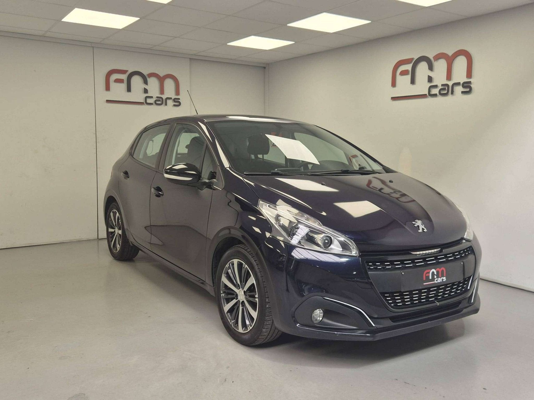 Peugeot 208 1.2i Allure bwj2017 Camera Navi Cruise Garantie, Auto's, Stof, Gebruikt, Zwart, 1199 cc