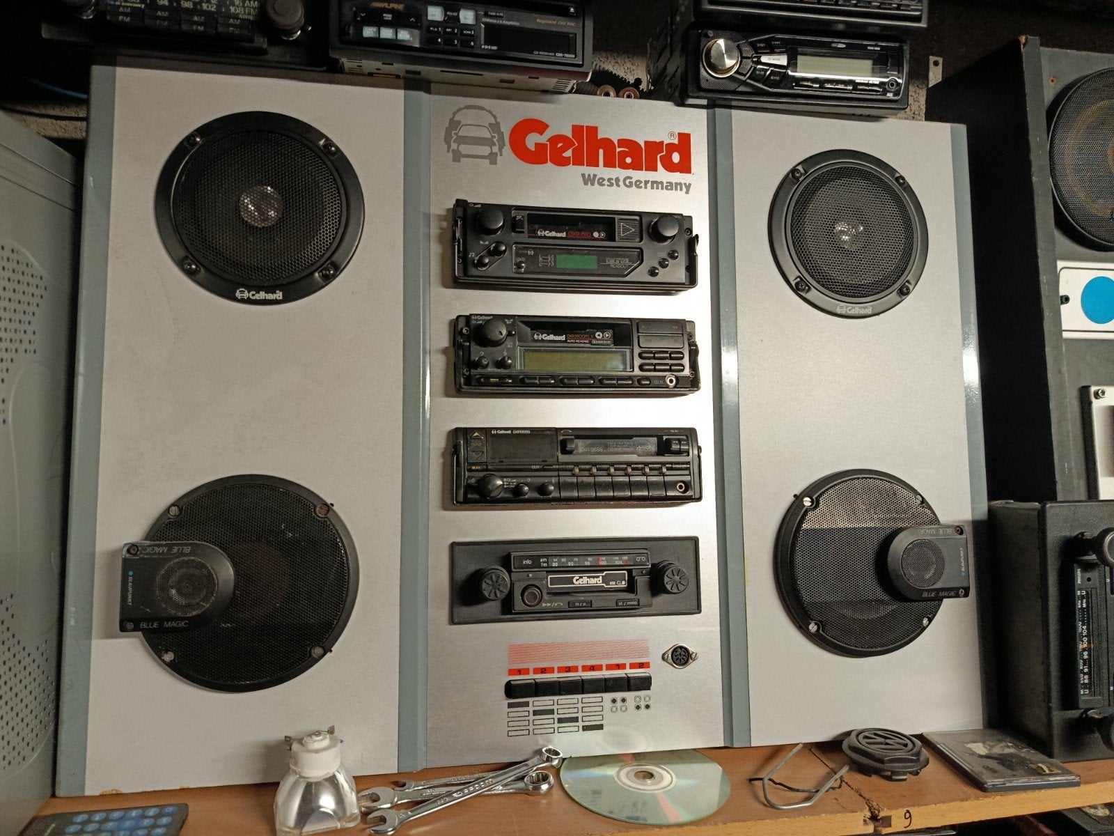 Gelhard autoradio demo stand incl radio's, Ophalen