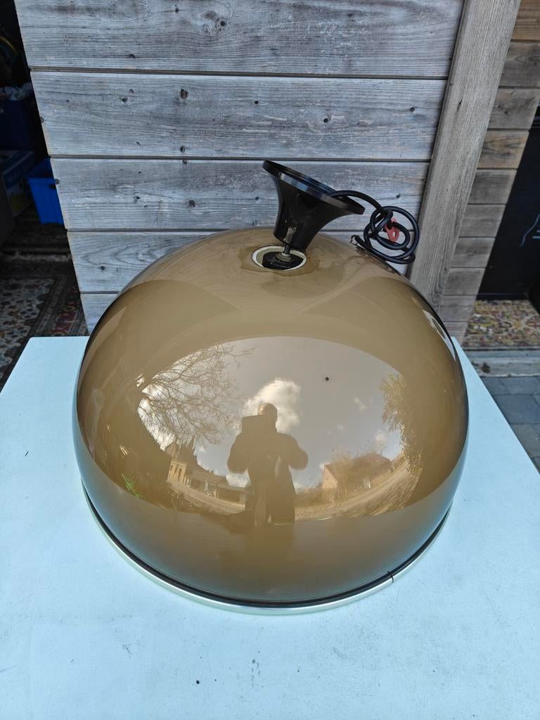 Mushroom hanglamp, Ophalen