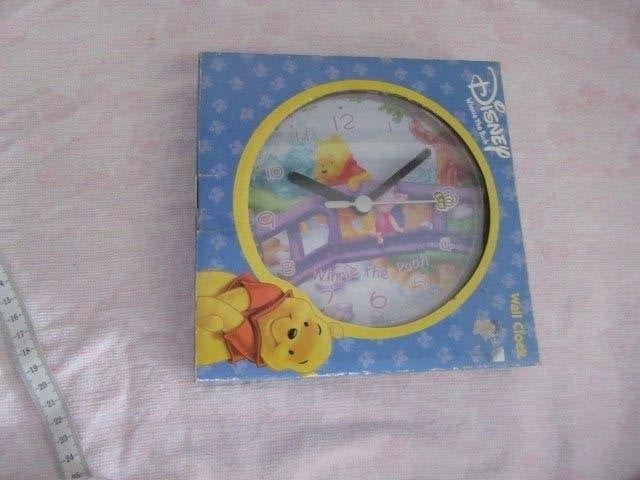 Wandklok Winnie de Poeh - Winnie The Pooh - klok - Disney, Ophalen of Verzenden, Winnie de Poeh of vrienden, Zo goed als nieuw