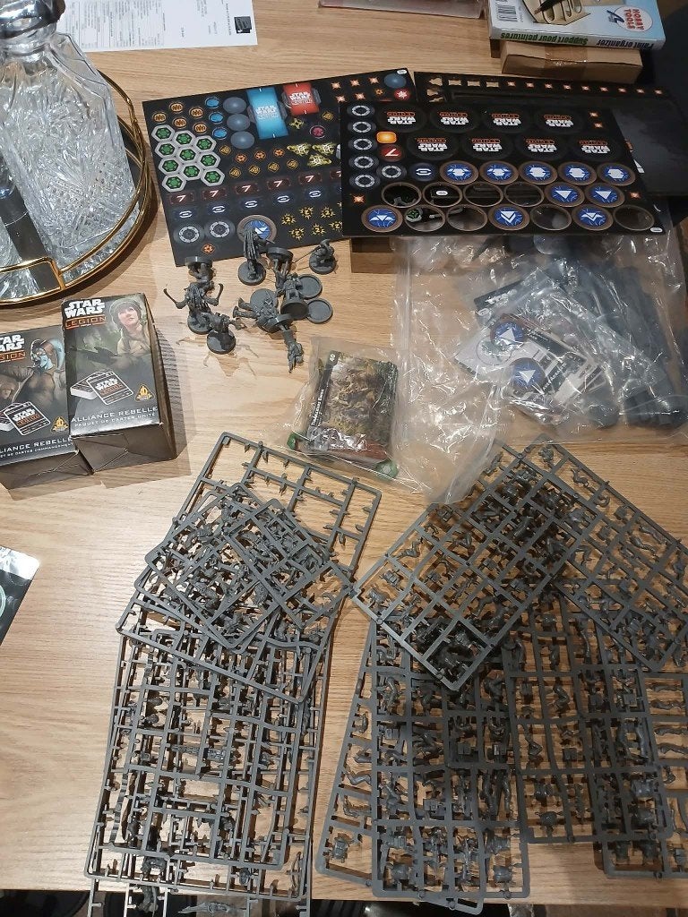 Star Wars Legion Alliance Rebel-bundel, Hobby en Vrije tijd, Modelbouw | Overige, Verzenden, Gebruikt, 1:144 of kleiner