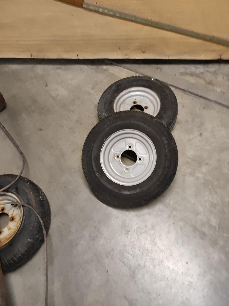 Essieu+3 roues monté, Enlèvement