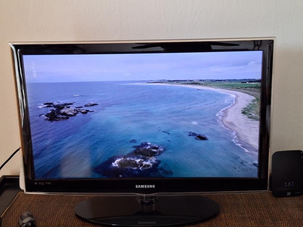 TV HD 32", LCD, Samsung, Full HD (1080p), 80 à 100 cm